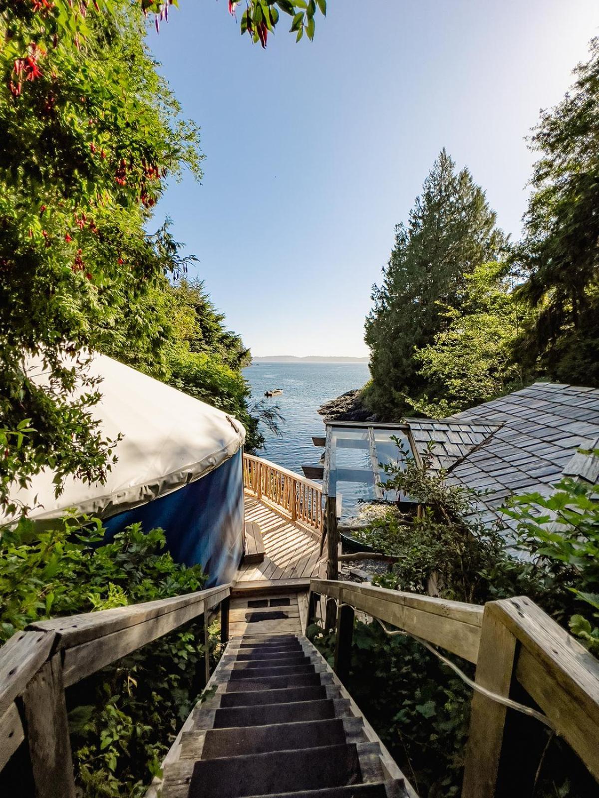 Lunar Cove Inn Charters And Tours 托菲诺 外观 照片